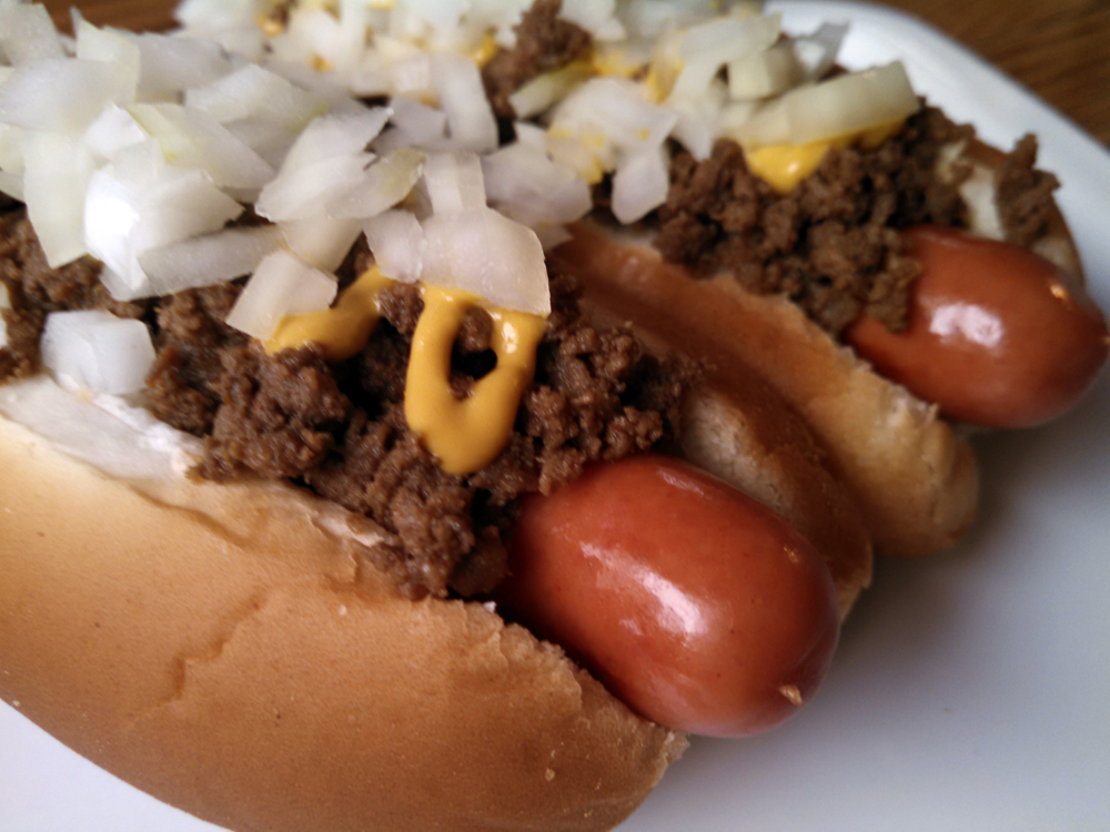 Recipe for “Gillie’s Coney Island Chili Dogs”, a Flint Style Coney